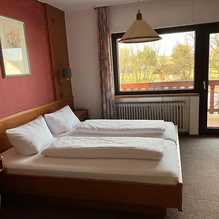 Wettlaufer Hotel *